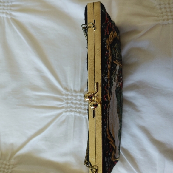 Du-Val vintage girl & scenery tapestry purse with snake chain Hong Kong - Picture 10 of 16